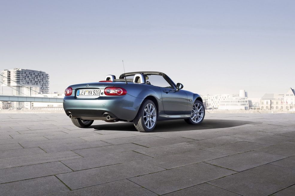 2013 Mazda MX-5 (10)