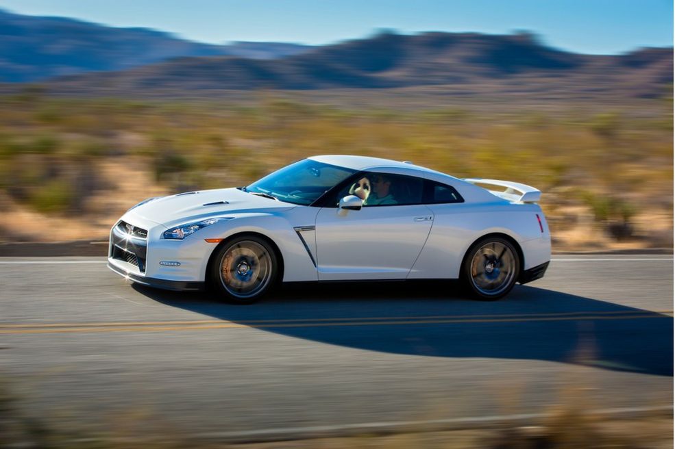 2013 Nissan GT-R-11