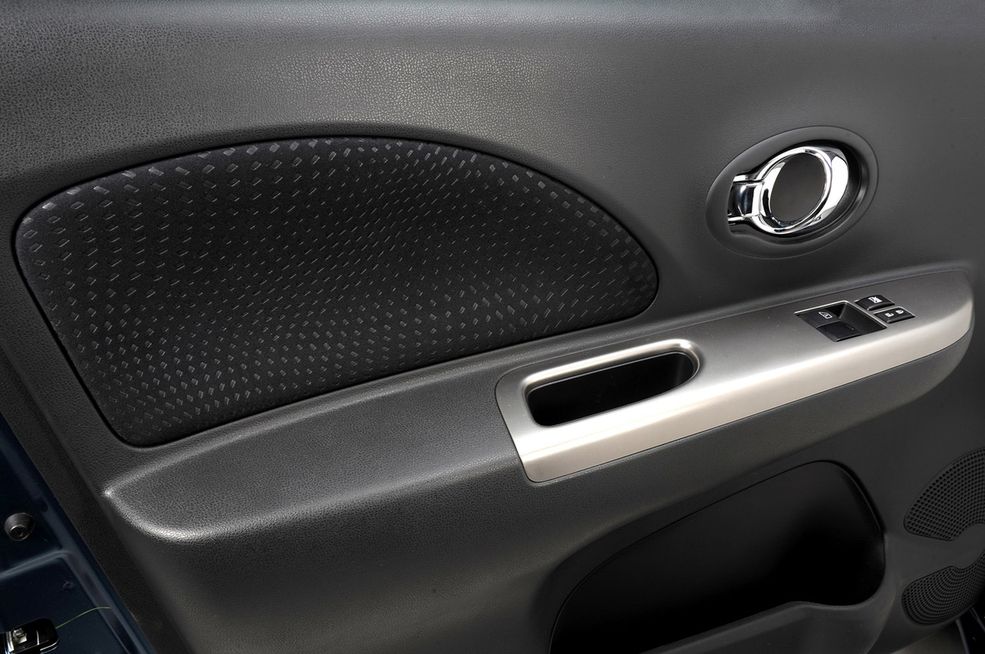 2013 Nissan Micra (25)