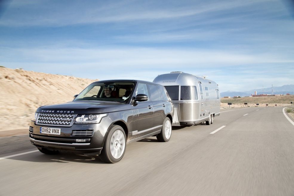 2013 Range Rover SDV8 z przyczepą kempingową (7)
