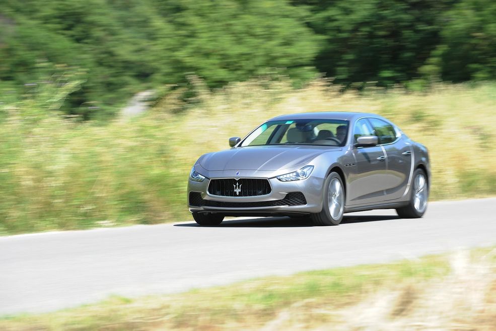 2014-Maserati-Ghibli-4