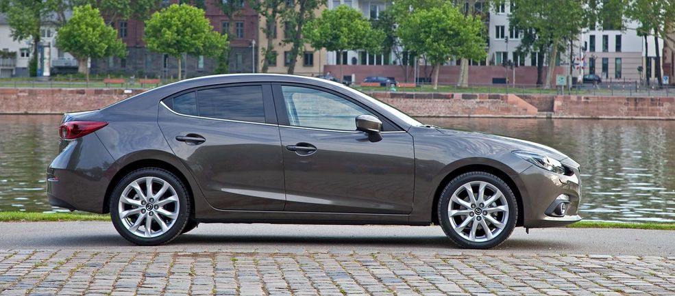 2014 Mazda3 Sedan (14)