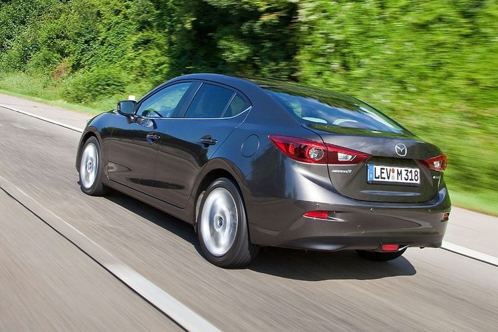 2014 Mazda3 Sedan (19)
