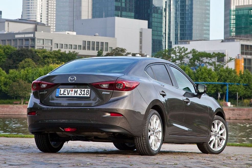 2014 Mazda3 Sedan (20)