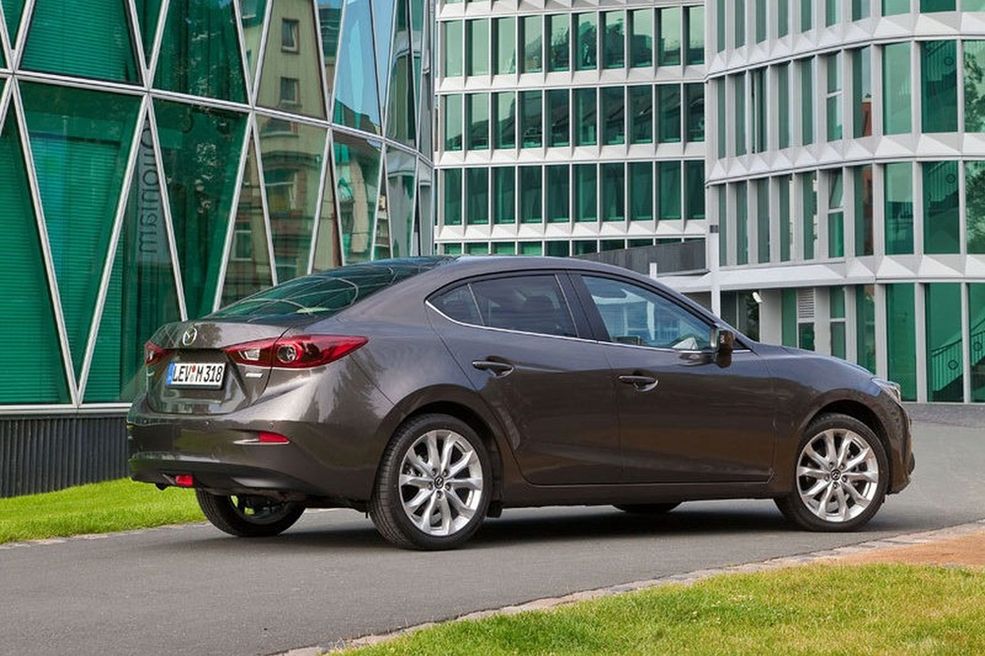 2014 Mazda3 Sedan (21)