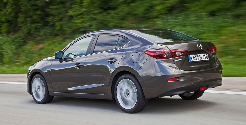 2014 Mazda3 Sedan (24)