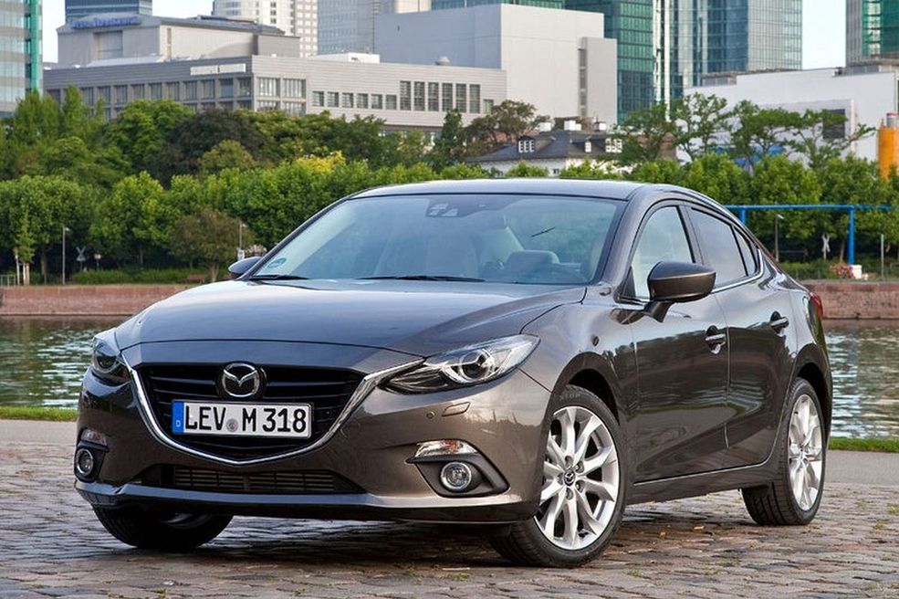 2014 Mazda3 Sedan (8)