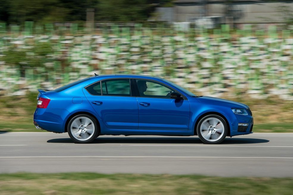 2014 Skoda Octavia RS (14)