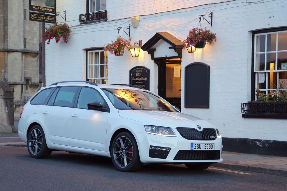2014 Skoda Octavia RS (24)