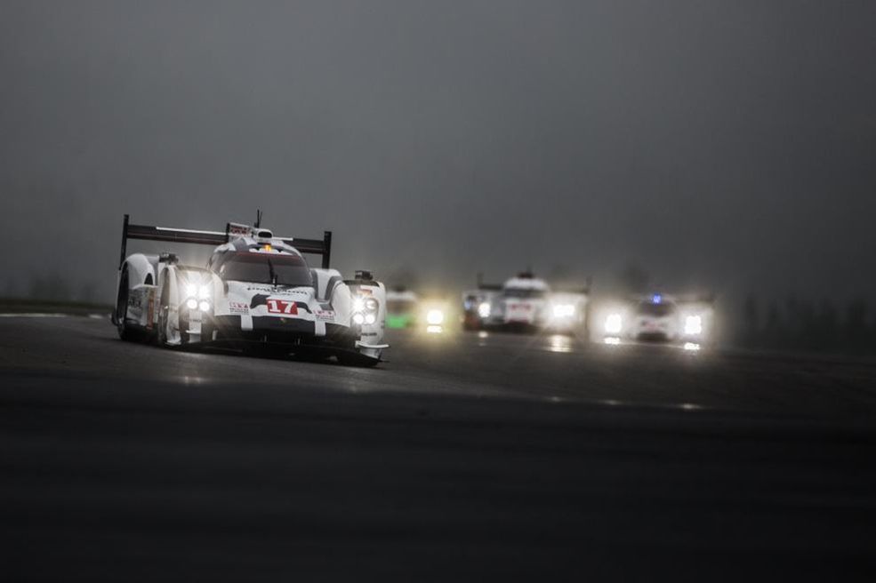 Długodystansowe Mistrzostwa Świata FIA (WEC), wyniki po 4 z 8 rund, klasyfikacja kierowców:
1. Lotterer/Tréluyer/Fässler, Audi, 95 pkt.
2. Bernhard/Hartley/Webber, Porsche 78 pkt.
3. Dumas/Jani/Lieb, Porsche, 76 pkt.
4. Tandy, Porsche & Oreca, 66 pkt.
5. Bamber/Hülkenberg, Porsche, 58 pkt.
6. Di Grassi/Duval/Jarvis, Audi, 52 pkt.