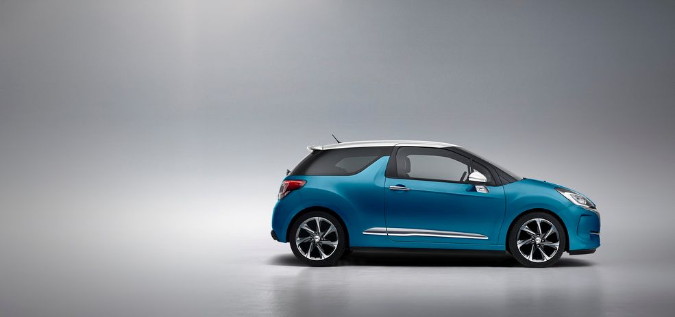 DS 3 pojawi się na rynku europejskim w lutym. Kilka miesięcy później dołączy do niego DS 3 Performance.