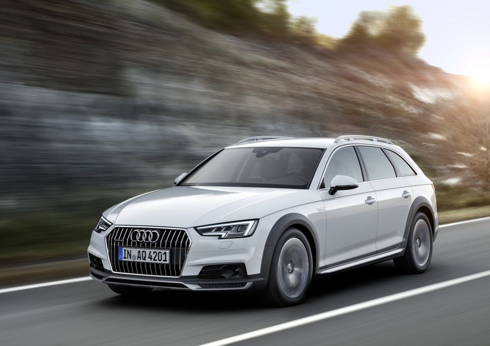 A4 allroad quattro zostało wyposażone w nową wersję Audi Drive Select, systemu, który pozwala kierowcy dostosować tryby pracy różnych podzespołów, w tym zawieszenia i skrzyni biegów, do własnych wymagań. Uterenowiona nowość z Niemiec ma oczywiście między innymi tryb off-road. Oprócz niego dostępny jest także comfort, dynamic, auto, efficiency i individual.
