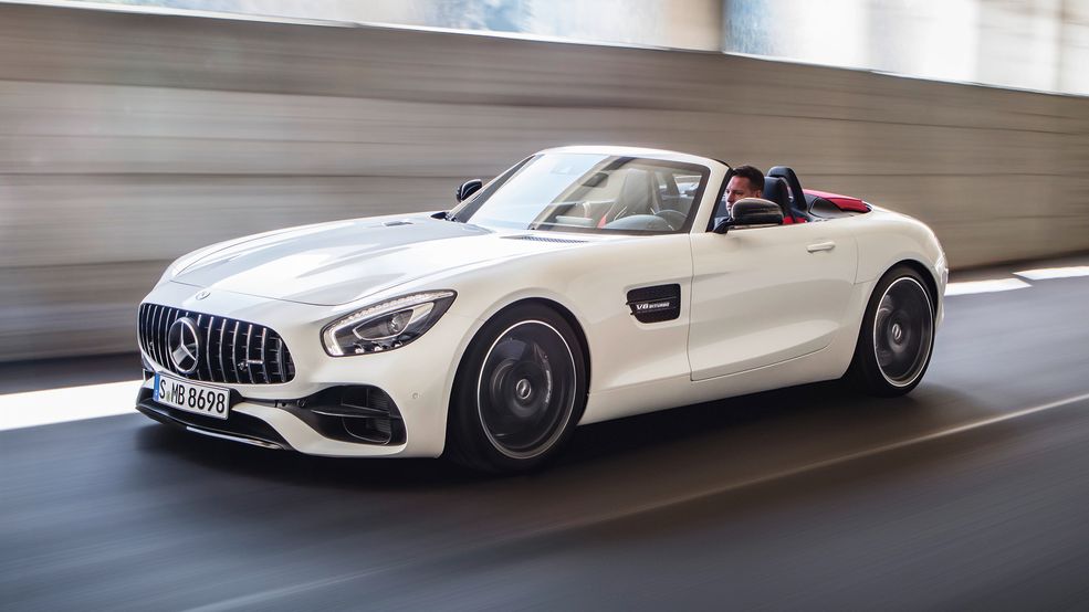 Zmiany techniczne dotknęły 7-stopniową przekładnię AMG SPEEDSHIFT DCT, w której skrócono najwyższe przełożenie i wydłużono najniższe.