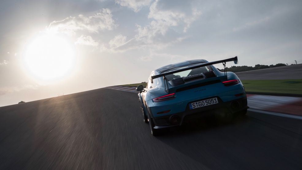 Porsche 911 GT2 RS (2017)