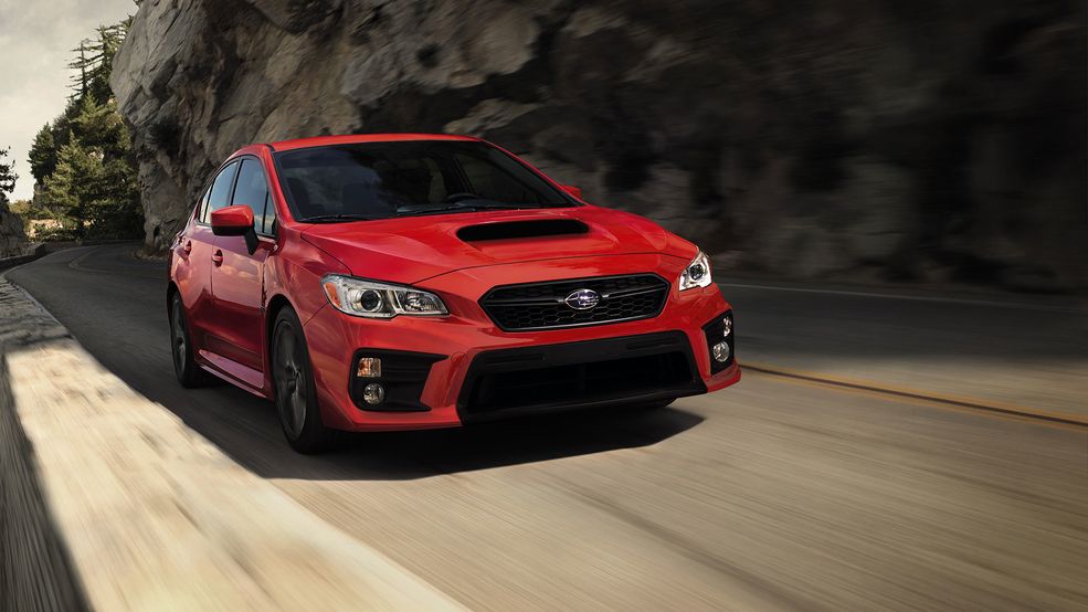 Subaru Impreza WRX z rocznika modelowego 2017 jest wyposażone w 272-konny motor z bezpośrednim wtryskiem benzyny. Stały napęd na cztery koła uzupełniono o aktywne wektorowanie momentu obrotowego. Opcją dla auta jest przekładnia CVT Sport Lineartronic. W przekładni manualnej zmniejszono tarcie wewnętrzne oraz poprawiono pracę synchronizatorów.