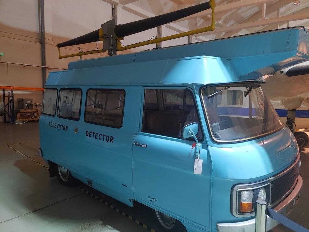 Peugeot J9 (1981-1991) który najprawdopodobniej służył jako wóz transmisyjny