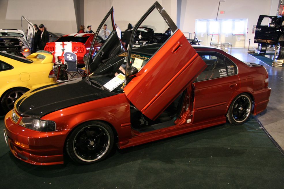 Acura EL (fot. madwhips.com)