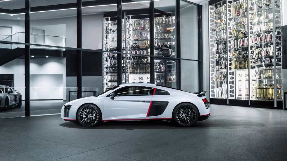 Tę wyjątkową odmianę Audi wyceniło na 229 tys. euro, czyli 39 tys. euro więcej, niż standardowe R8 V10 Plus.