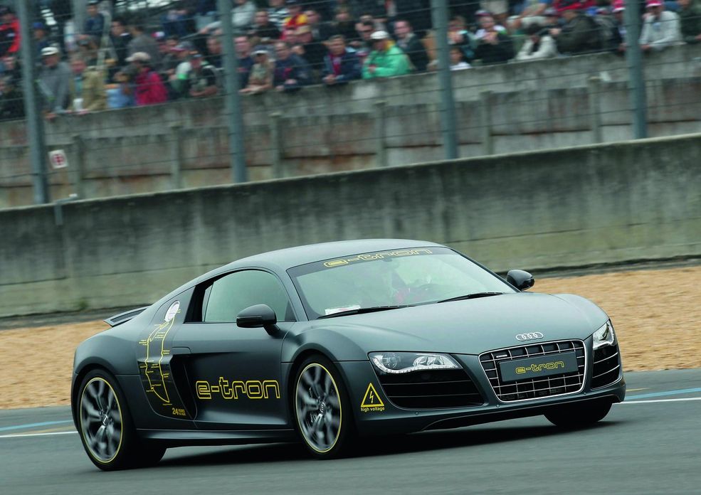 Audi R8 e-tron-17