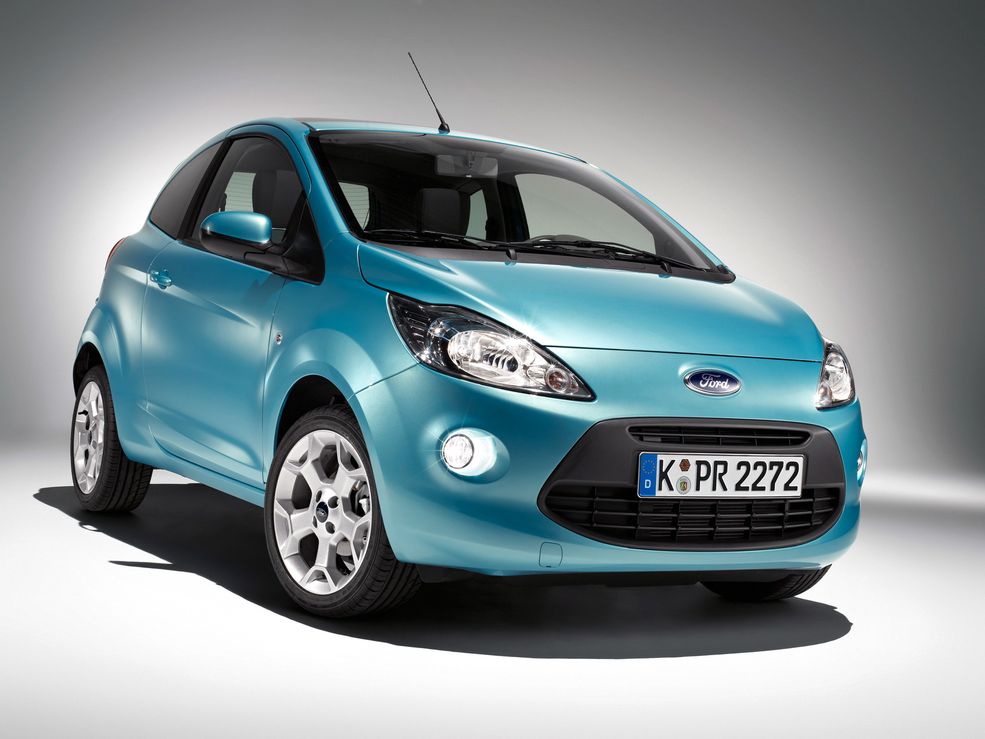 Ford Ka
Cena podstawowa: 29 900 zł
Silnik w wersji podstawowej: 1,2 69 KM
Wyposażenie wersji podstawowej:
Klimatyzacja: standard
Elektrycznie sterowane szyby przednie: brak
Radio: standard
Czujniki parkowania tylne: brak
Liczba poduszek powietrznych: 2 czołowe