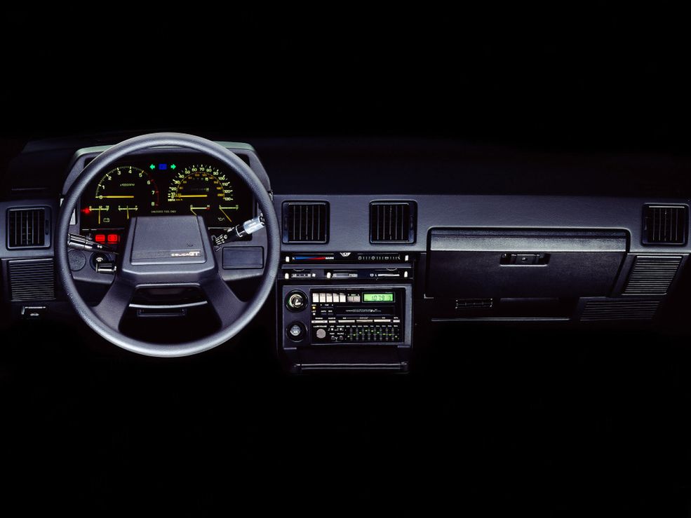 Toyota Celica kończy 35 lat siedem generacji japońskiej