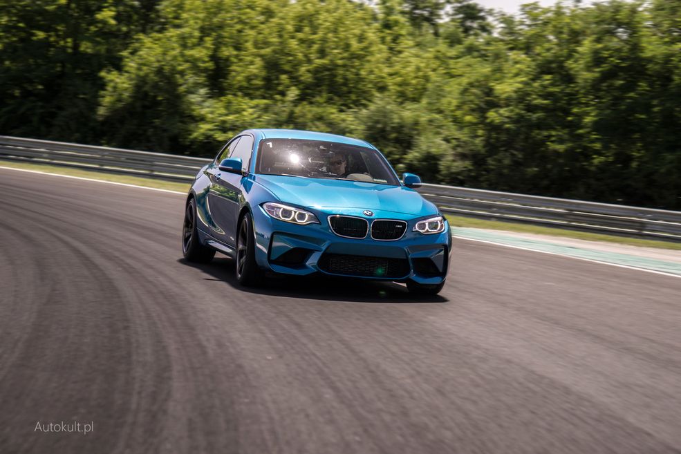 BMW M2 (2016)