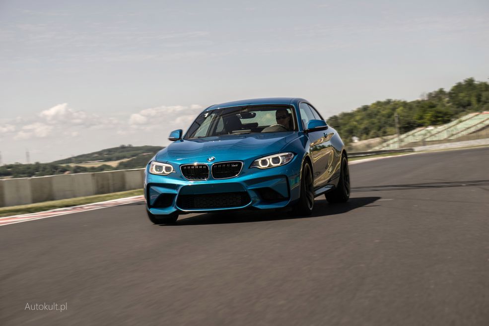 BMW M2 (2016)