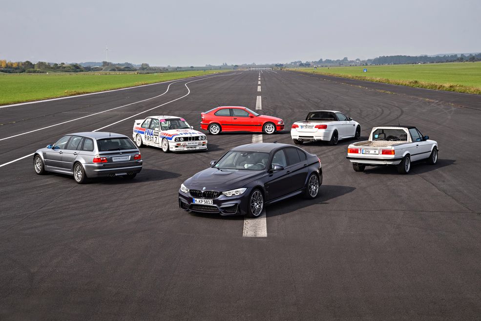 BMW z okazji 30-lecia M3 zabrało sześć maszyn na wspólną sesję zdjęciową. Znalazły się tu dwa pickupy, jedno kombi, kompakt oraz maszyna sportowa, przygotowana do zawodów DTM.