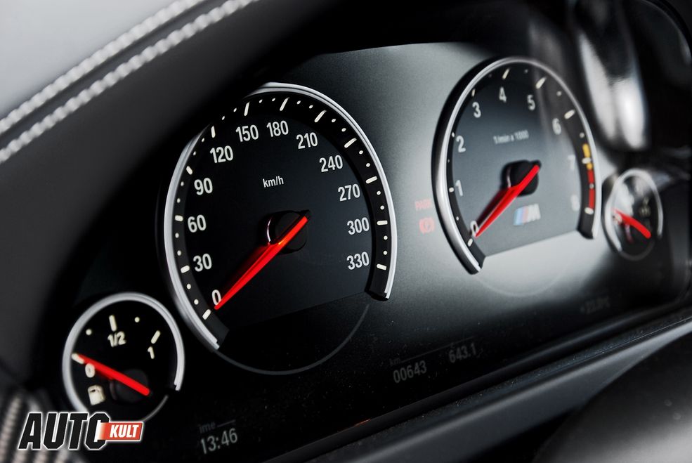 BMW M6 (3)
