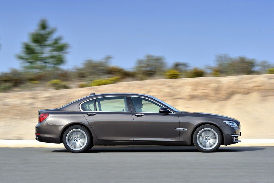 BMW serii 7 2013 (1)