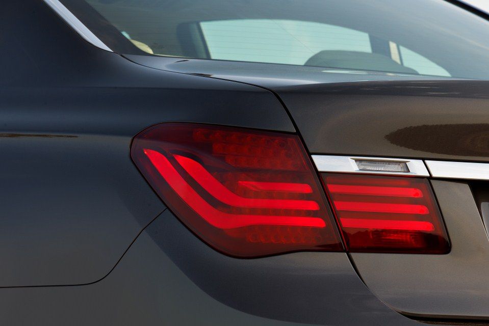 BMW serii 7 2013 (12)