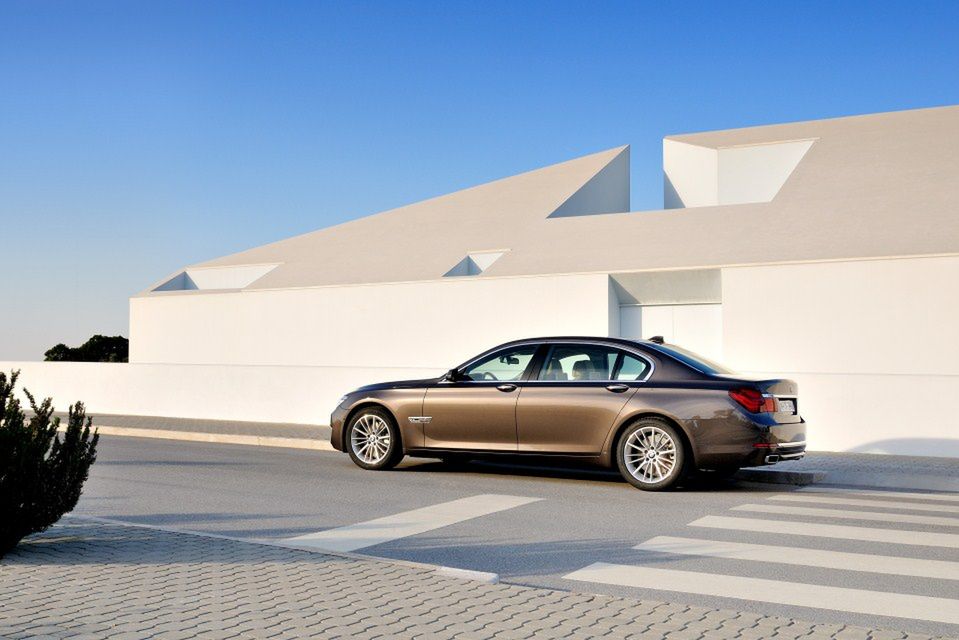 BMW serii 7 2013 (19)