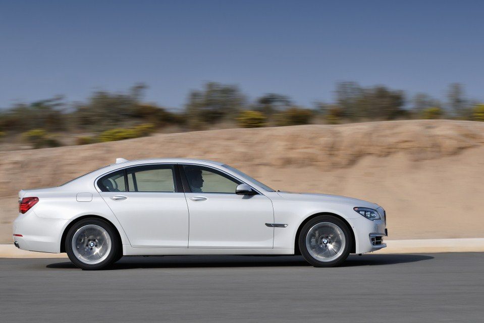 BMW serii 7 2013 (21)