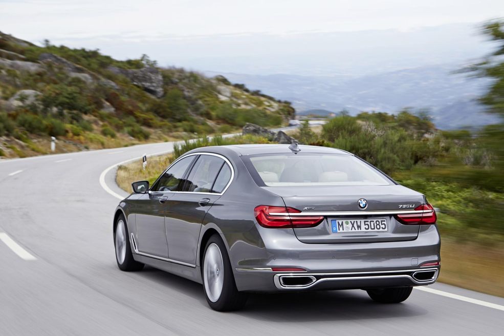 Bmw 7 2015