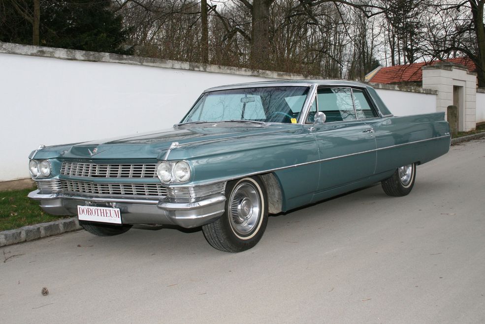 Cadillac DeVille (fot. dorotheum.com)