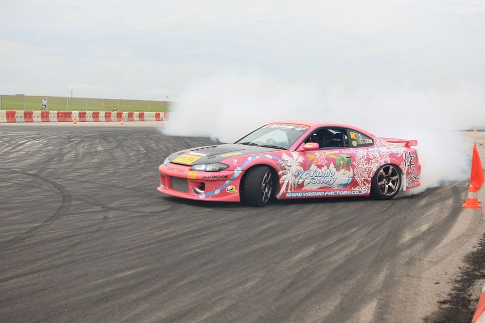Nissan 200 SX S15 foto: onoffd.free.fr