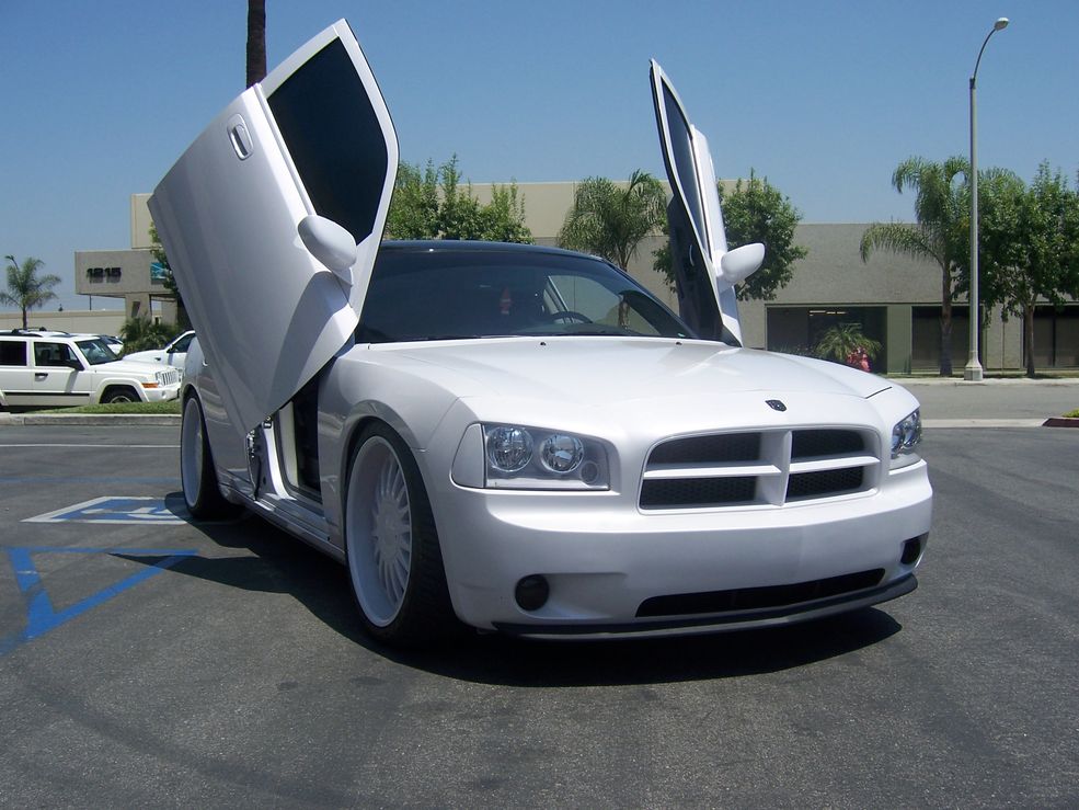 Lambo doors - kicz czy profesjonalny tuning? [galeria ...
