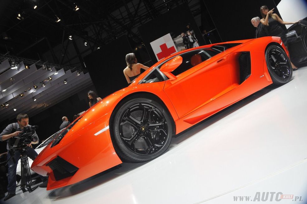 Geneva Motor Show 2011 - Lamborghini Aventador LP700-4