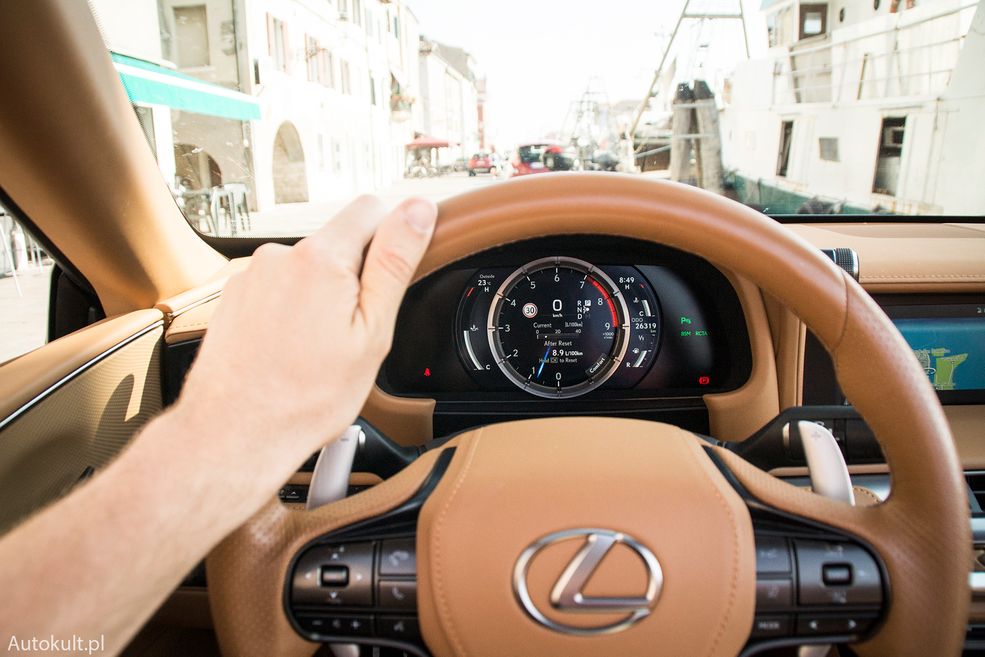 Test: Lexus Lc500 Convertible To Japońskie Gran Turismo. Reakcje Włochów Na Jego Widok Były Bezcenne | Autokult.pl