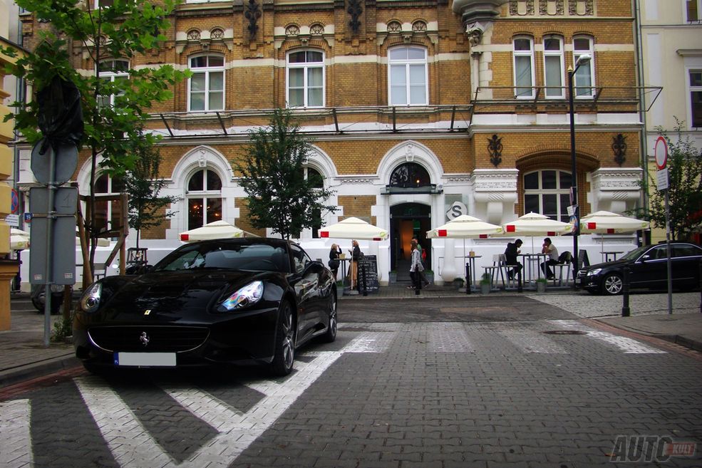 Ferari California (fot. Mariusz Zmysłowski)