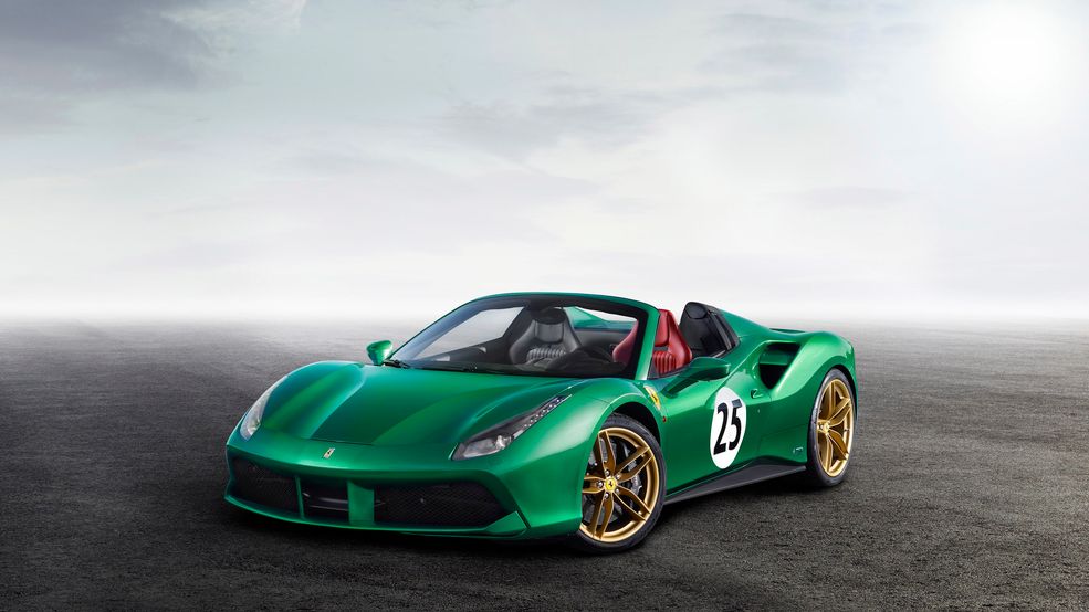 Ferrari 488 Spider The Green Jewel
Soczysta zieleń, która kryje to 488 Spider, postawione na felgach w kolorze złota, czerpie inspirację z 365 P2, którym David Piper Racing Team startował w 9h Kyalami w latach 1965 i 1966 roku.