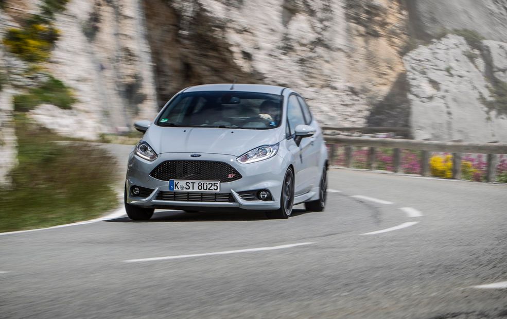 Ford Fiesta ST200 (2016) nowe zdjęcia i polska cena