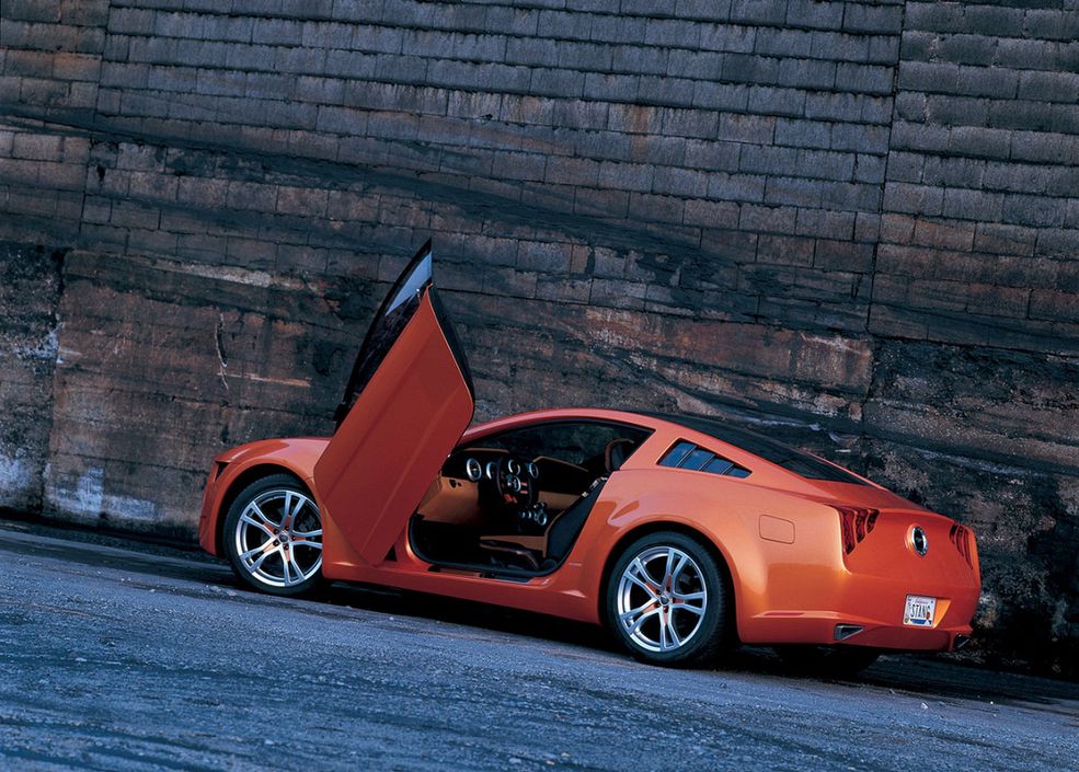 Ford Mustang Giugiaro Concept (fot. ggpht.com)