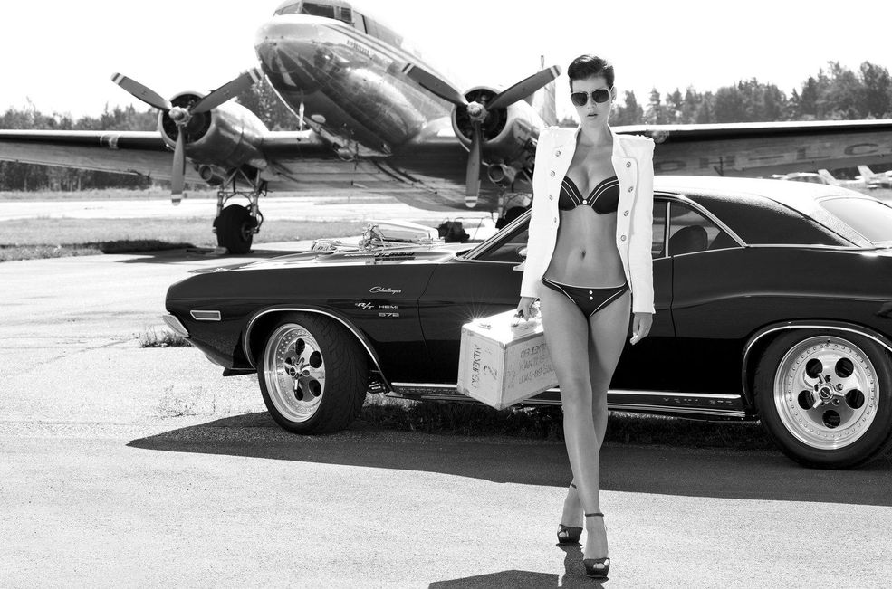 Frizzi Arnold na sesji kalendarza Miss Tuning 2013 (8)
