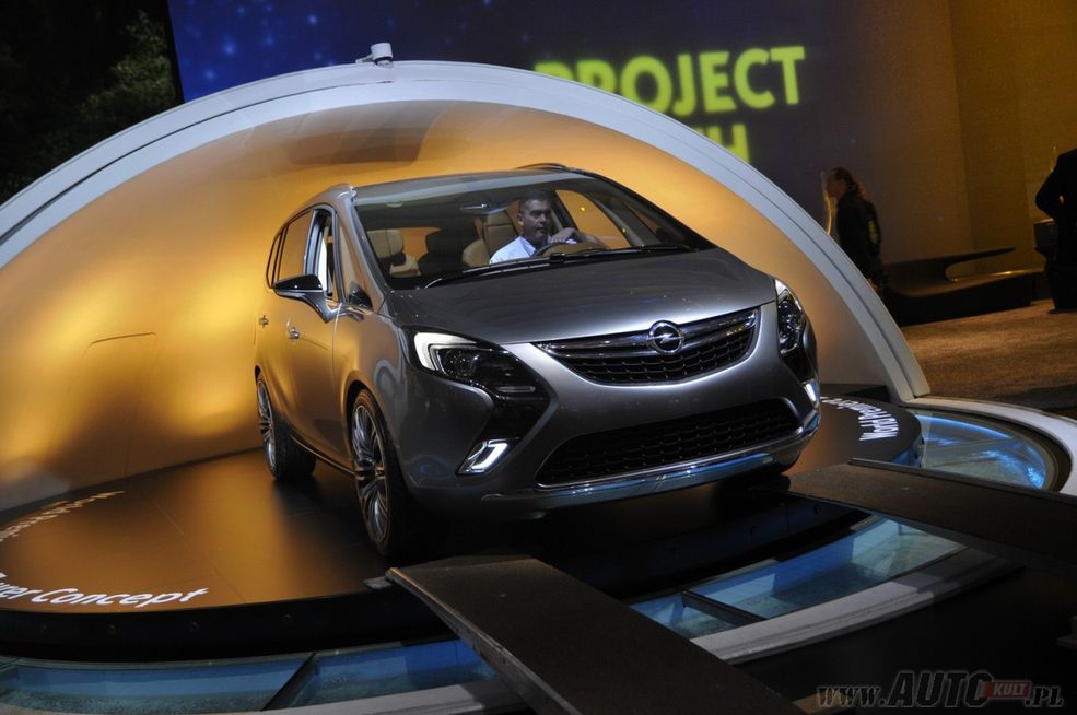 Geneva Motor Show 2011 - Opel Zafira Tourer