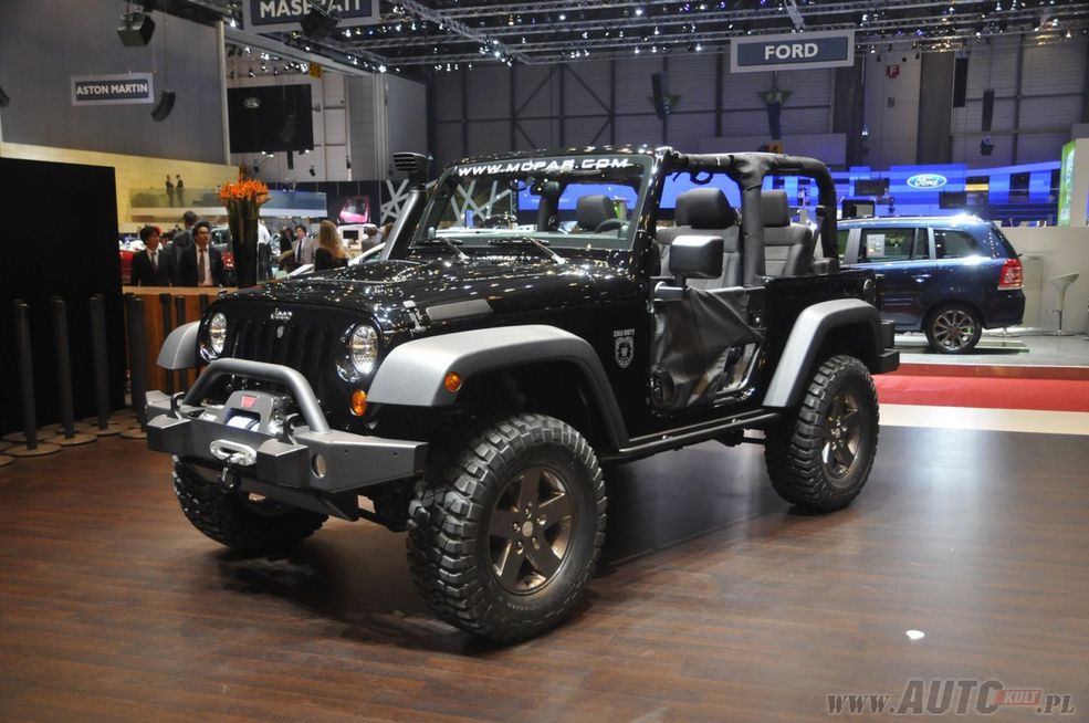 Geneva Motor Show 2011 - Jeep Wrangler Black Ops