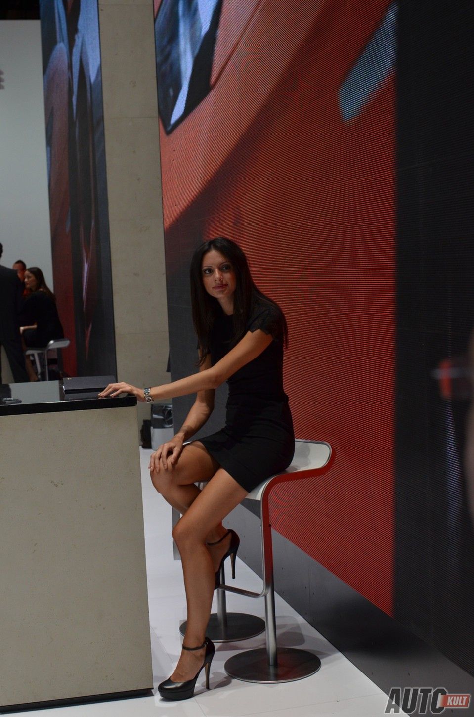 Hostessy Paris Motor Show 2012 (12)