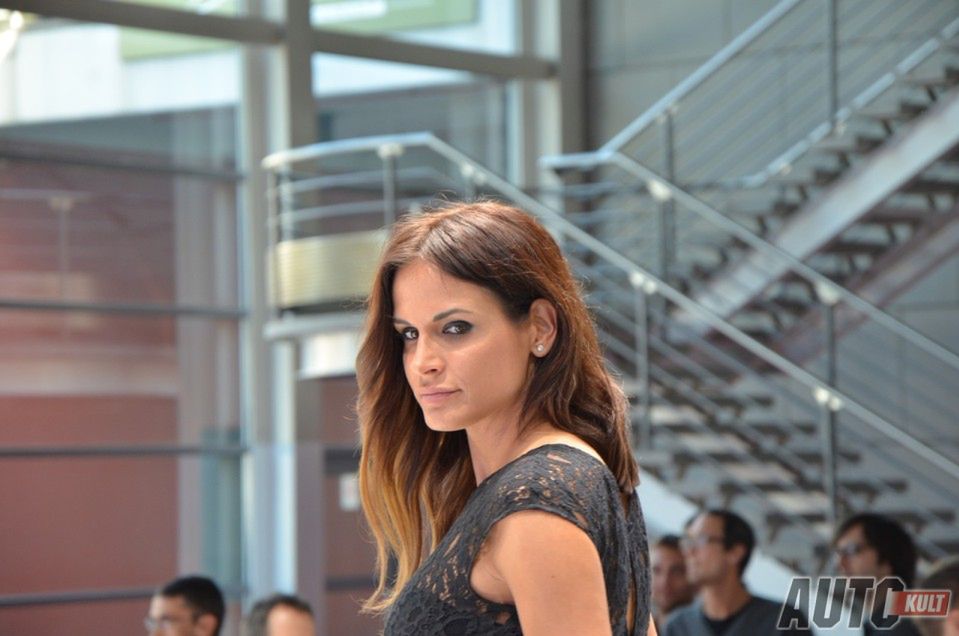 Hostessy Paris Motor Show 2012 (22)