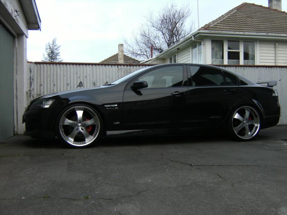 Holden Commodore VE SS-V 22''