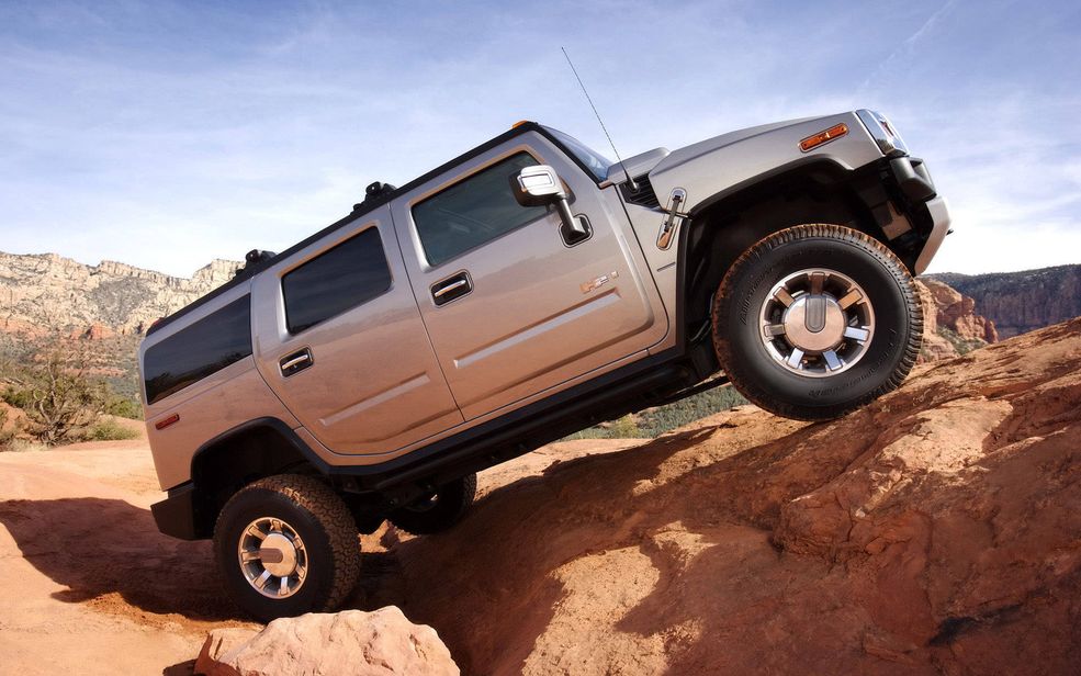 Hummer H2 (fot. image.wallpaperunion.com)